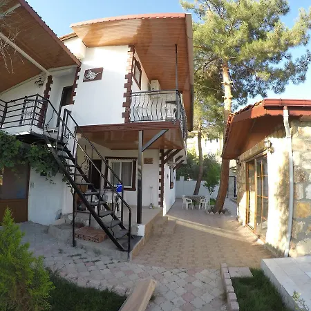Ξενοδοχείο Pinar